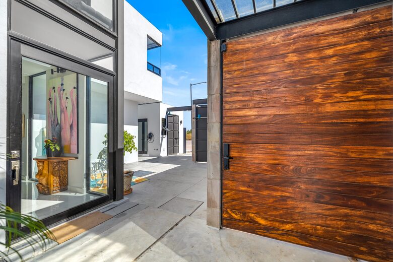 Front-Row Panorama over San Miguel - San Miguel de Allende, Mexico