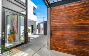 Front-Row Panorama over San Miguel - San Miguel de Allende, Mexico