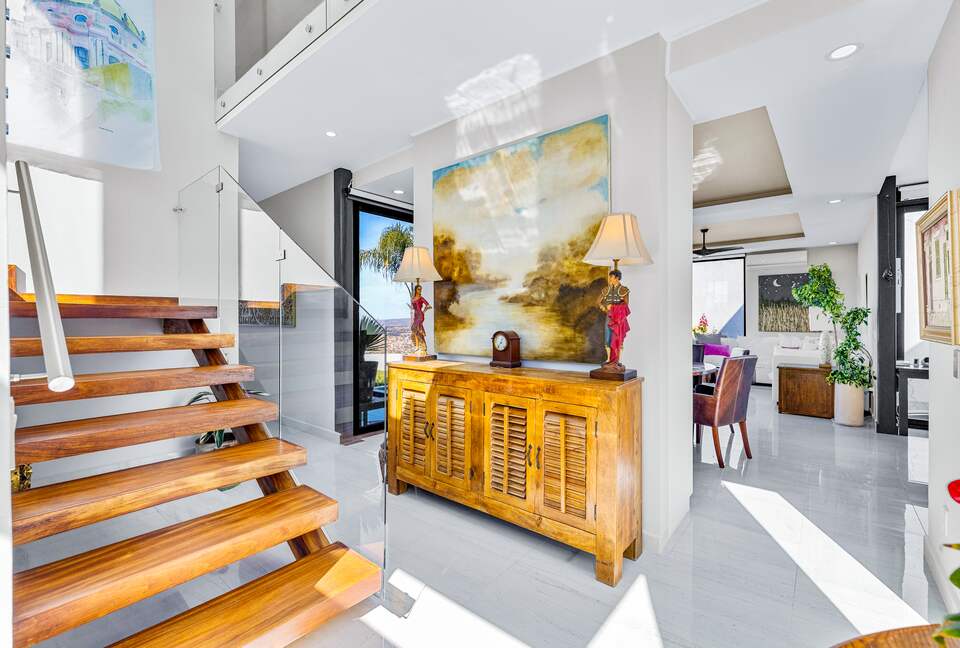 Front-Row Panorama over San Miguel - San Miguel de Allende, Mexico