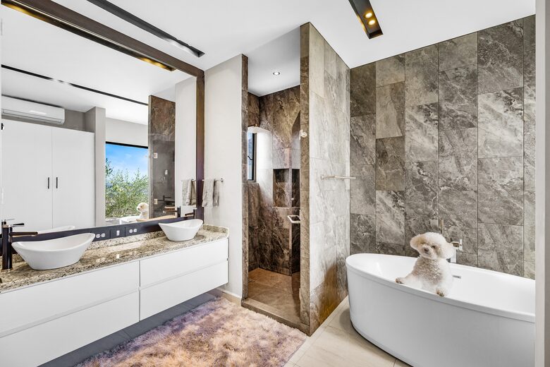 Front-Row Panorama over San Miguel - San Miguel de Allende, Mexico