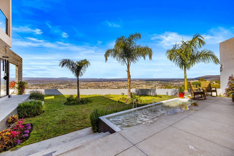 Front-Row Panorama over San Miguel - San Miguel de Allende, Mexico