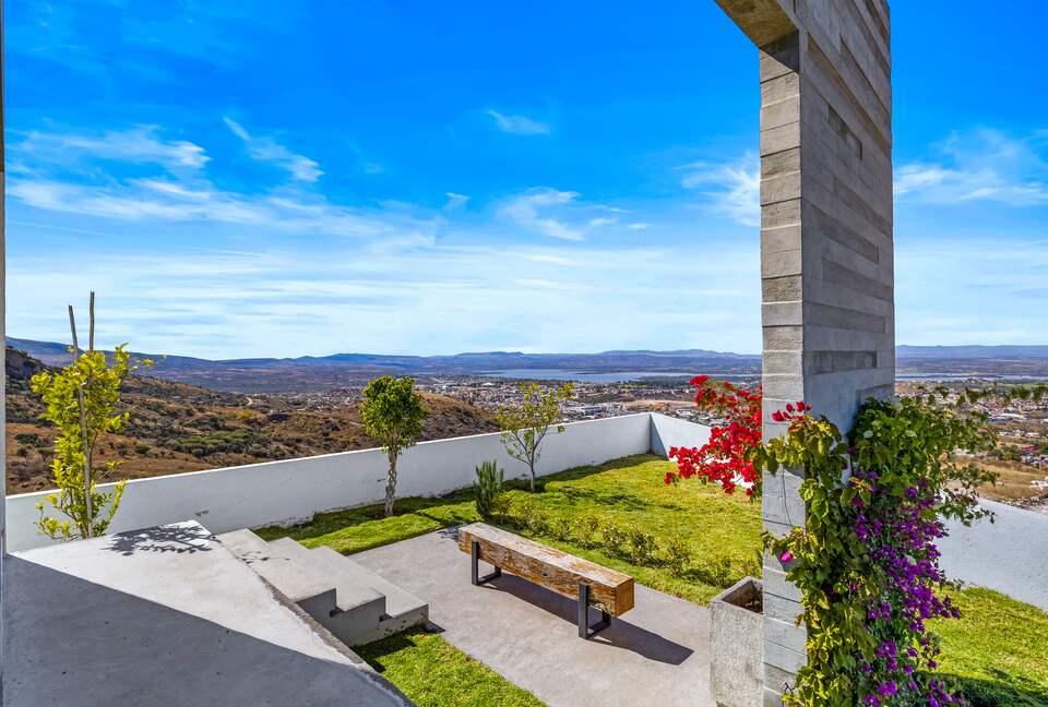 Front-Row Panorama over San Miguel - San Miguel de Allende, Mexico
