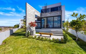 Front-Row Panorama over San Miguel - San Miguel de Allende, Mexico