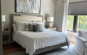 Island Living Near Whitney Beach - Longboat Key, Florida