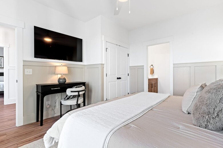 Luxury Ocean & Sound Escape Steps from The Point - Oak Island, North Carolina