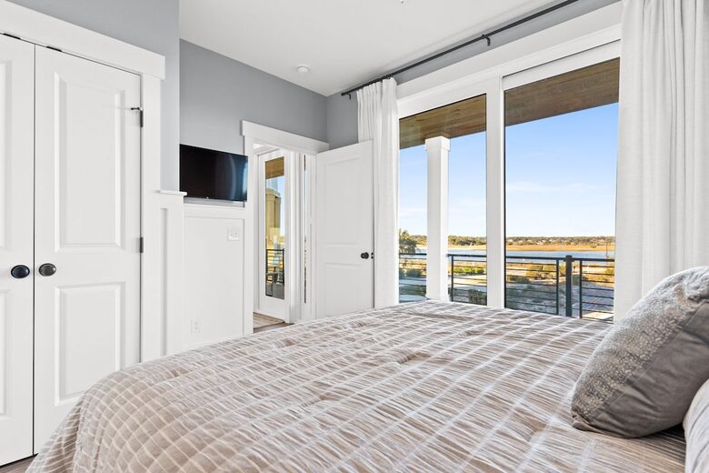 Luxury Ocean & Sound Escape Steps from The Point - Oak Island, North Carolina