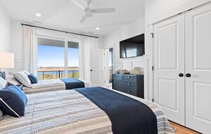 Luxury Ocean & Sound Escape Steps from The Point - Oak Island, North Carolina