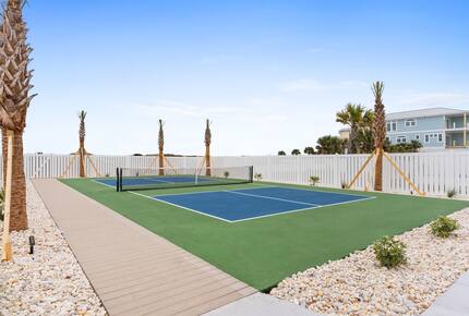 Luxury Ocean & Sound Escape Steps from The Point - Oak Island, North Carolina