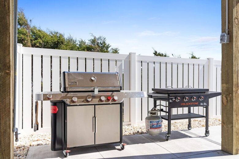 Luxury Ocean & Sound Escape Steps from The Point - Oak Island, North Carolina