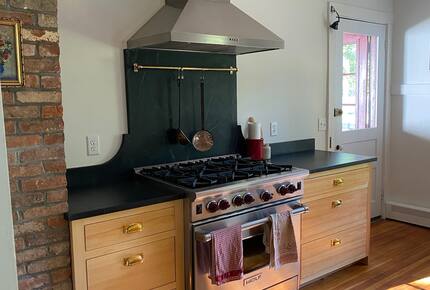 1792 Vermont Farmhouse Escape - Westminster, Vermont