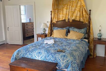 1792 Vermont Farmhouse Escape - Westminster, Vermont