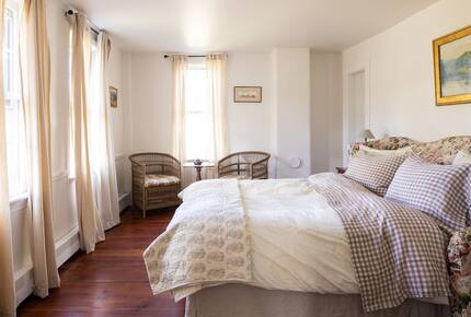 1792 Vermont Farmhouse Escape - Westminster, Vermont