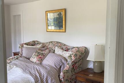 1792 Vermont Farmhouse Escape - Westminster, Vermont