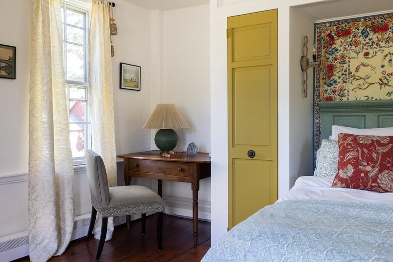 1792 Vermont Farmhouse Escape - Westminster, Vermont