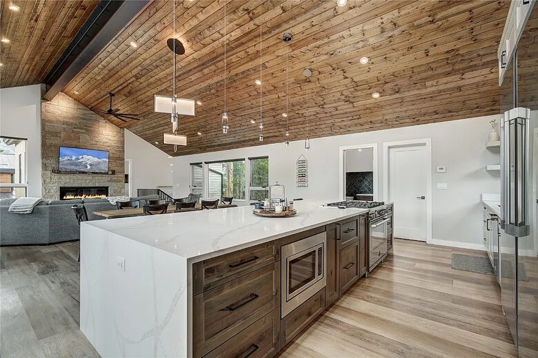 Slope-Side Breckenridge Designer Escape - Breckenridge, Colorado