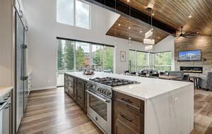 Slope-Side Breckenridge Designer Escape - Breckenridge, Colorado