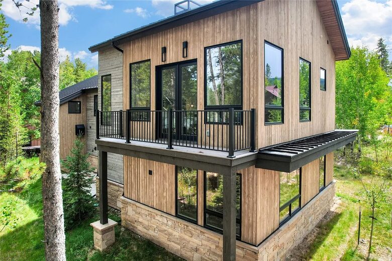 Slope-Side Breckenridge Designer Escape - Breckenridge, Colorado