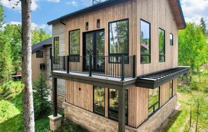 Slope-Side Breckenridge Designer Escape - Breckenridge, Colorado