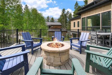 Slope-Side Breckenridge Designer Escape - Breckenridge, Colorado