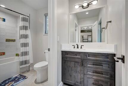 Slope-Side Breckenridge Designer Escape - Breckenridge, Colorado