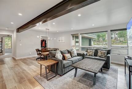 Slope-Side Breckenridge Designer Escape - Breckenridge, Colorado