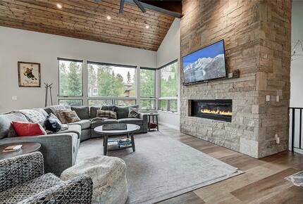 Slope-Side Breckenridge Designer Escape - Breckenridge, Colorado