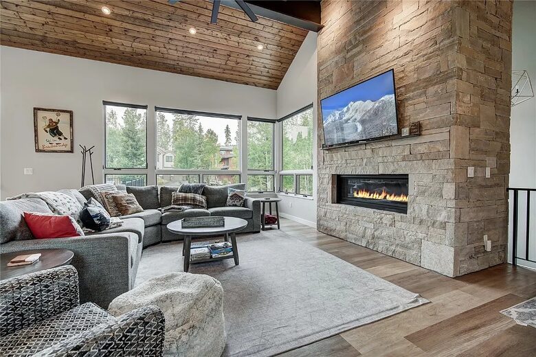 Slope-Side Breckenridge Designer Escape - Breckenridge, Colorado