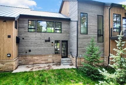 Slope-Side Breckenridge Designer Escape - Breckenridge, Colorado