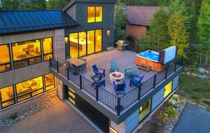 Slope-Side Breckenridge Designer Escape - Breckenridge, Colorado