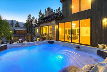 Slope-Side Breckenridge Designer Escape - Breckenridge, Colorado