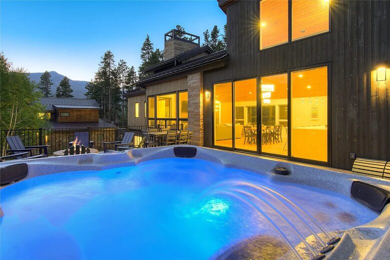Slope-Side Breckenridge Designer Escape - Breckenridge, Colorado