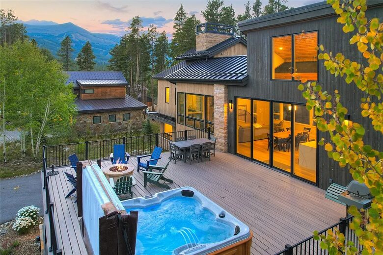 Slope-Side Breckenridge Designer Escape - Breckenridge, Colorado