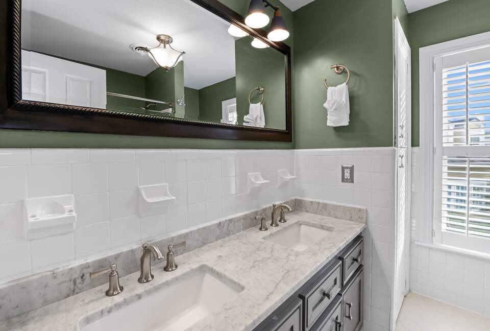 Refined Columbia Home with Private Garden Oasis - Columbia, South Carolina