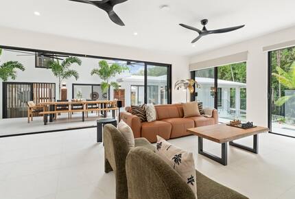 A Private Rainforest Hideaway Steps from Palm Cove Beach - Palm Cove, Australia