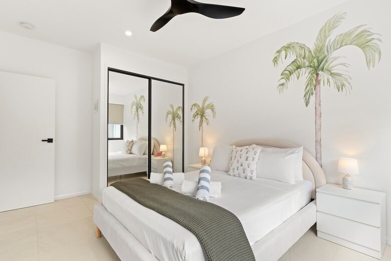 A Private Rainforest Hideaway Steps from Palm Cove Beach - Palm Cove, Australia