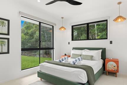 A Private Rainforest Hideaway Steps from Palm Cove Beach - Palm Cove, Australia