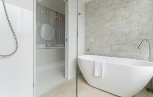 A Private Rainforest Hideaway Steps from Palm Cove Beach - Palm Cove, Australia