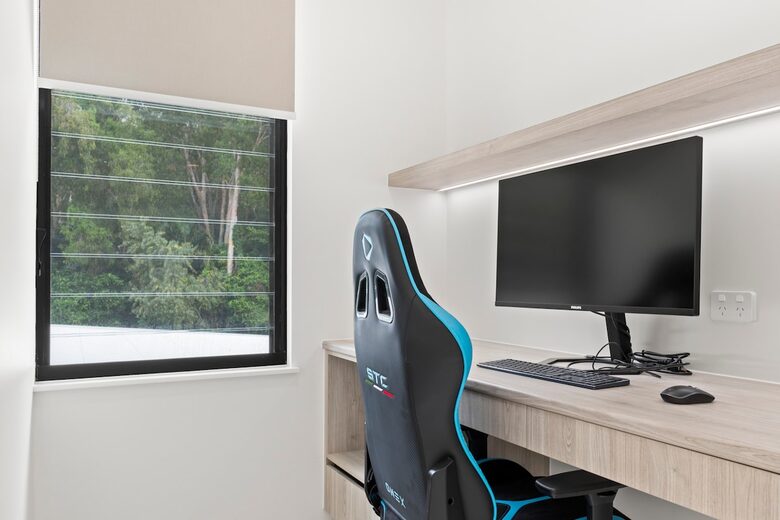 A Private Rainforest Hideaway Steps from Palm Cove Beach - Palm Cove, Australia