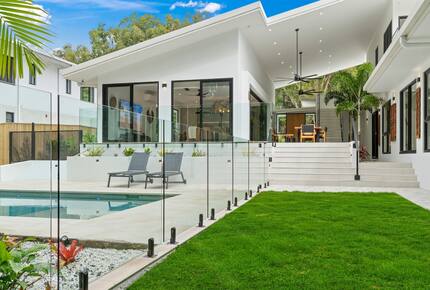 A Private Rainforest Hideaway Steps from Palm Cove Beach - Palm Cove, Australia