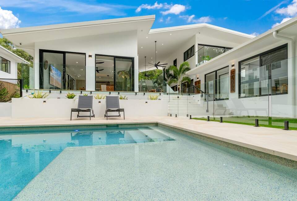 A Private Rainforest Hideaway Steps from Palm Cove Beach - Palm Cove, Australia