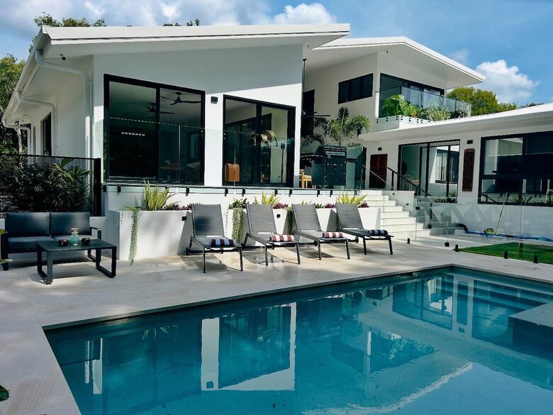 A Private Rainforest Hideaway Steps from Palm Cove Beach - Palm Cove, Australia