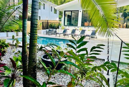 A Private Rainforest Hideaway Steps from Palm Cove Beach - Palm Cove, Australia