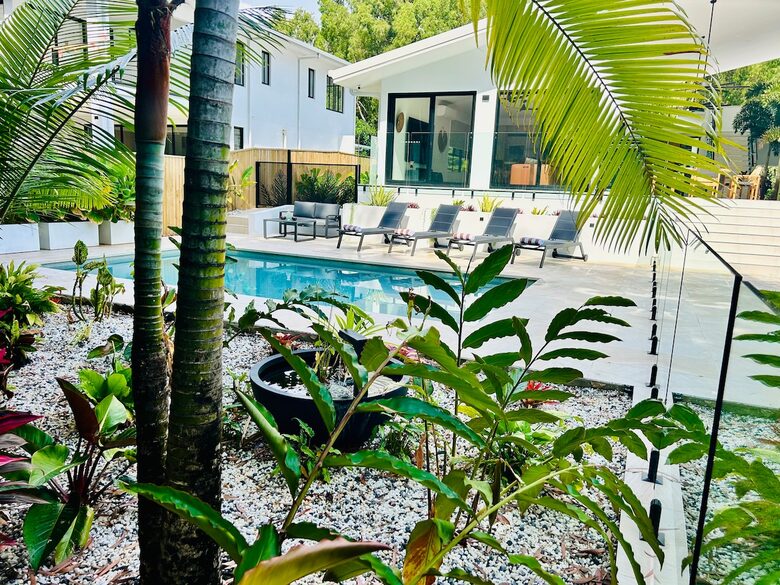A Private Rainforest Hideaway Steps from Palm Cove Beach - Palm Cove, Australia