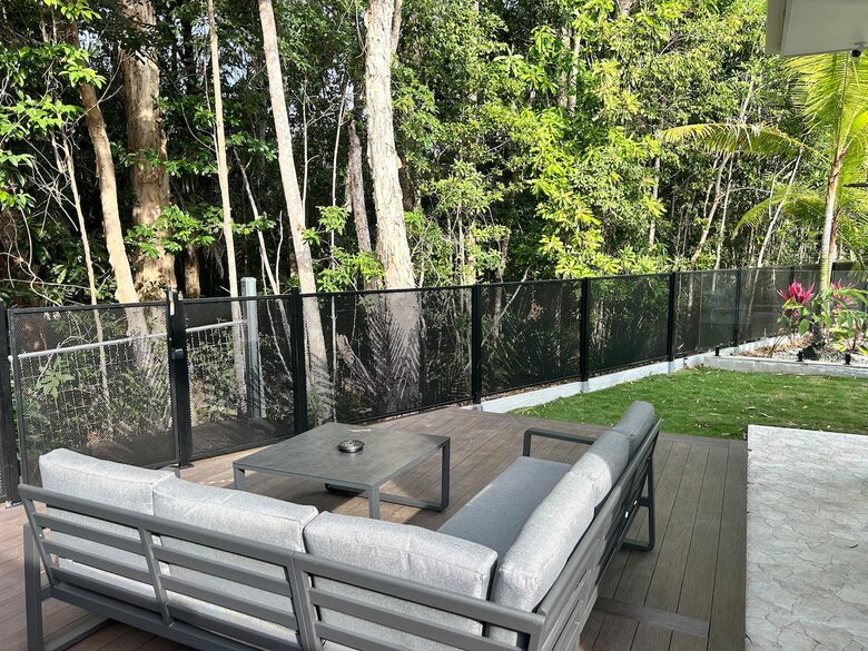 A Private Rainforest Hideaway Steps from Palm Cove Beach - Palm Cove, Australia