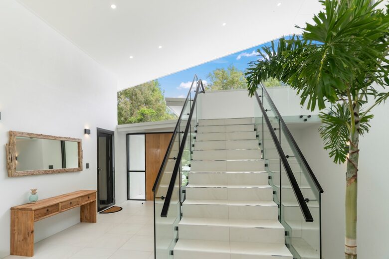 A Private Rainforest Hideaway Steps from Palm Cove Beach - Palm Cove, Australia