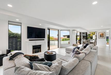 Private Luxury Beach Estate at Mission Bay - Auckland, New Zealand