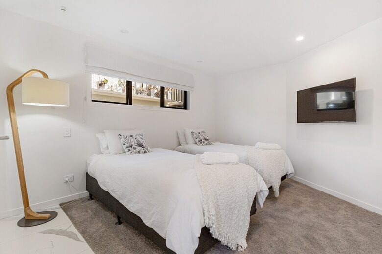 Private Luxury Beach Estate at Mission Bay - Auckland, New Zealand