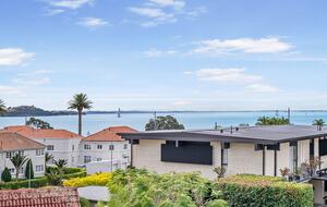 Private Luxury Beach Estate at Mission Bay - Auckland, New Zealand