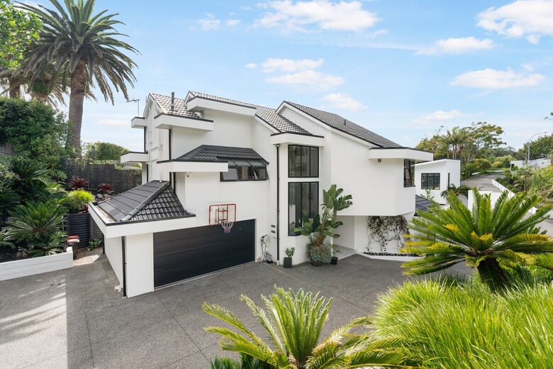 Private Luxury Beach Estate at Mission Bay - Auckland, New Zealand