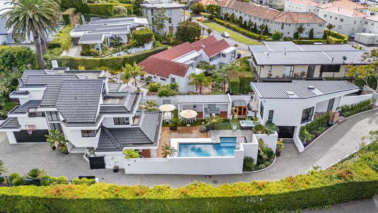 Private Luxury Beach Estate at Mission Bay - Auckland, New Zealand